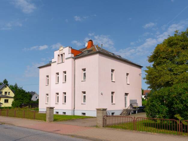 Mehrfamilienhaus zum Kauf als Kapitalanlage geeignet 470.000 € 410,1 m² 1.095 m² Grundstück teilbar ab 1.092 m² Altmittweida 09648