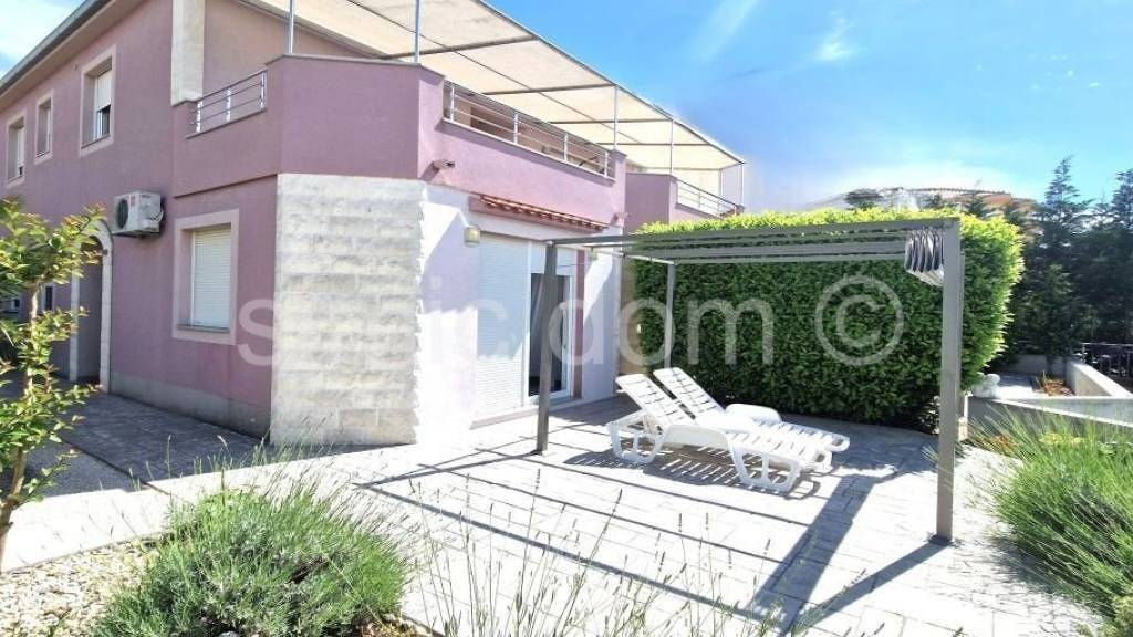 Haus zum Kauf 1.200.000 € 6 Zimmer 282 m² Okrug