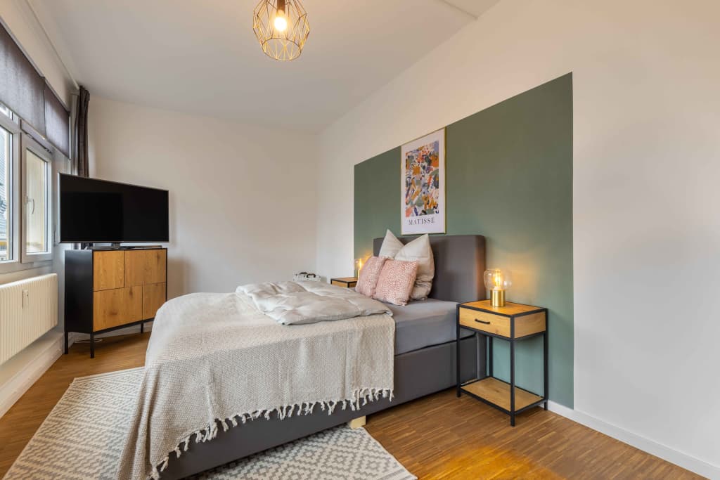 Wohnung zur Miete Wohnen auf Zeit 800 € 6 Zimmer 18 m²<br/>Wohnfläche 19.02.2025<br/>Verfügbarkeit Am Hauptbahnhof 8 Bahnhofsviertel Frankfurt am Main 60329