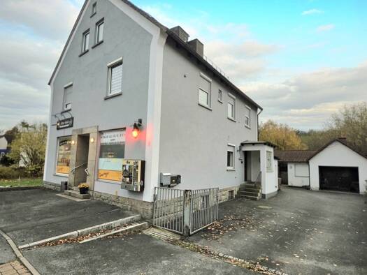 Haus zum Kauf 259.000 € 8 Zimmer 142 m² 608 m² Grundstück Stockheim Stockheim 96342
