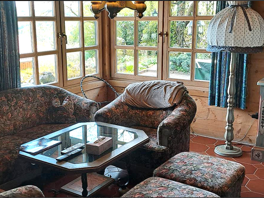 Einfamilienhaus zum Kauf 299.000 € 4 Zimmer 73 m² 1.696 m² Grundstück Ermenrod Feldatal 36325