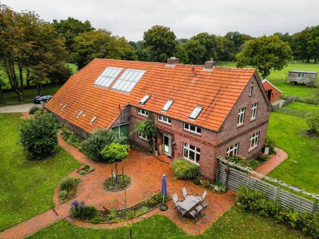 Einfamilienhaus zum Kauf 670.000 € 6 Zimmer 192 m² 20.989 m² Grundstück Fiebing Großefehn 26629