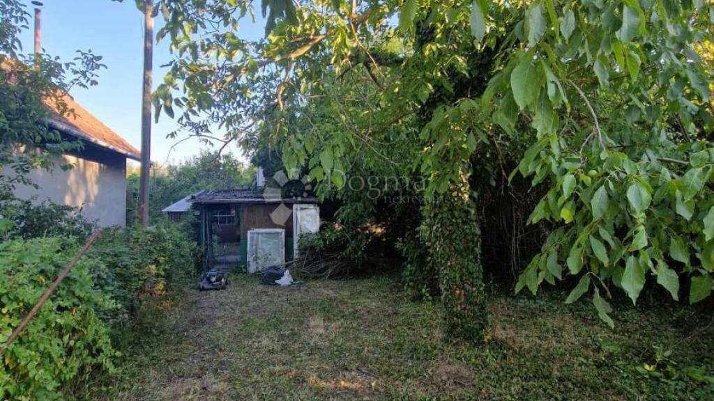 Haus zum Kauf 8.000 € 1 Zimmer 440 m² Erdut