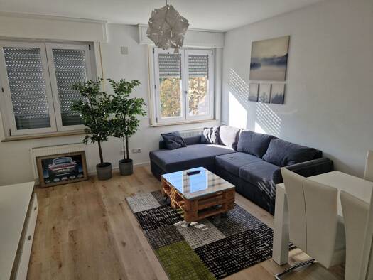 Wohnung zur Miete 1.000 € 2 Zimmer 61 m² Geschoss 3/4 frei ab sofort Bad Cannstatt Stuttgart 70372