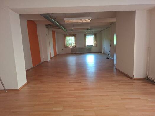 Ladenfläche zum Kauf 651 € 1 Zimmer Bruck an der Mur 8600