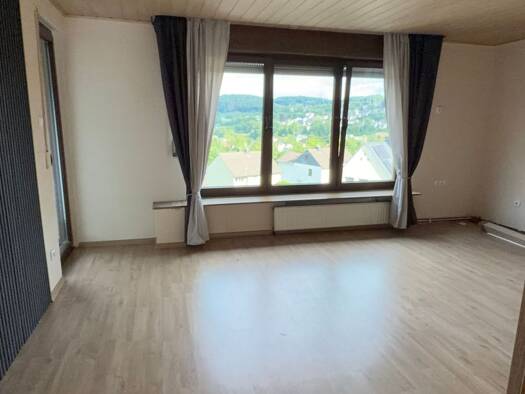 WG-Zimmer zur Miete 400 € 20 m² Geschoss EG/2 frei ab sofort Dieringhausen Gummersbach 51645