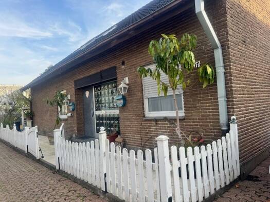 Mehrfamilienhaus zum Kauf provisionsfrei 399.900 € 8 Zimmer 178 m² 552 m² Grundstück Datteln 45711