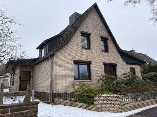 Einfamilienhaus zum Kauf 185.000 € 5 Zimmer 107 m² 830 m² Grundstück Schneverdingen 29640