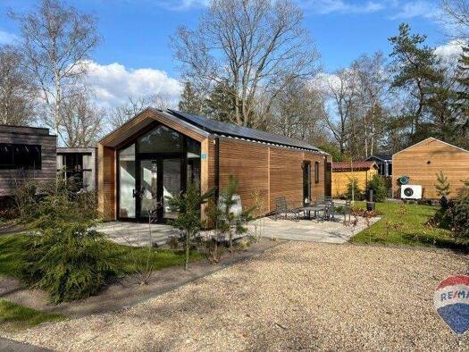 Haus zum Kauf 199.000 € 3 Zimmer 45 m² 350 m² Grundstück Mol 2400