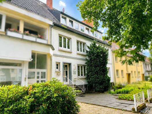 Haus zum Kauf 459.000 € 12 Zimmer 407,2 m² 699 m² Grundstück Oslebshausen West 28239