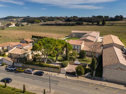 Villa zum Kauf 1.495.000 € 11 Zimmer 880 m² 2.700 m² Grundstück Châteauneuf-du-Pape 84230