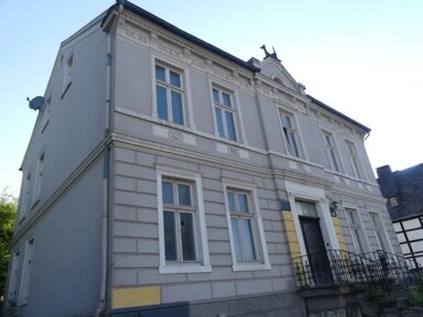 Stadthaus zum Kauf 148.000 € 12 Zimmer 300 m² 817 m² Grundstück frei ab 31.10.2024 Warstein Warstein 59581