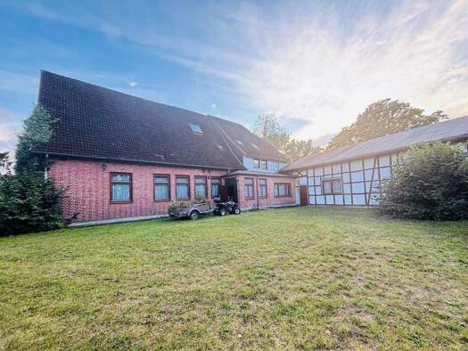 Mehrfamilienhaus zum Kauf 150.000 € 10 Zimmer 2.760 m² Grundstück Flettmar Müden (Aller) 38539