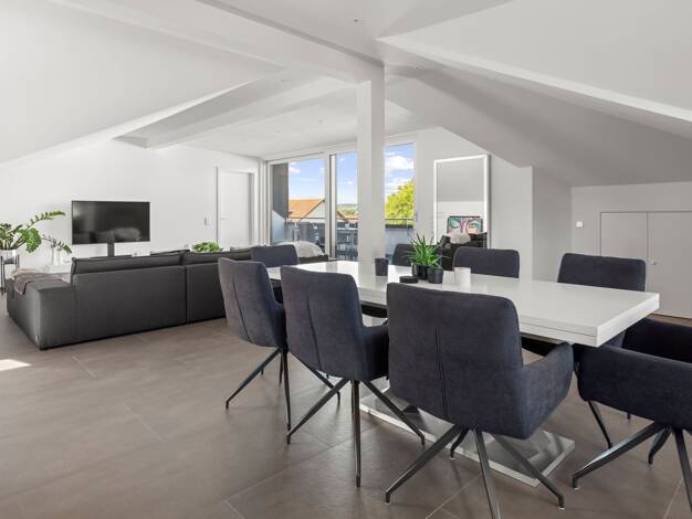 Wohnung zur Miete 1.800 € 3 Zimmer 133 m² Dachgeschoss, 1. Geschoss Pleidelsheim 74385
