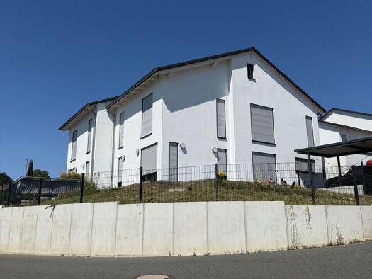 Doppelhaushälfte zur Miete 1.650 € 4,5 Zimmer 145 m² frei ab sofort Herbert-Hofmann-Straße Forstlahm Kulmbach 95326