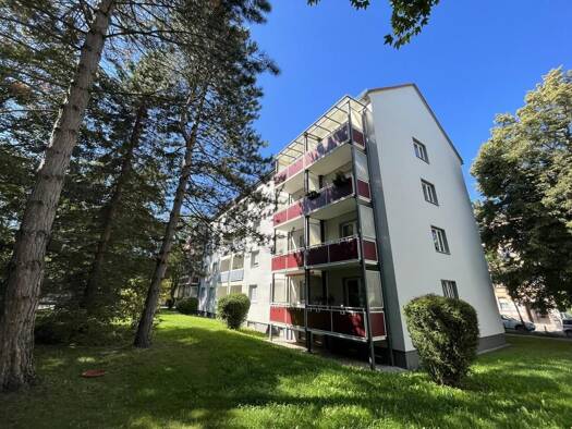 Wohnung zur Miete 360 € 2 Zimmer 59,9 m² EG frei ab 01.10.2026 Bernhardstraße 56 Gablenz Gablenz 09126