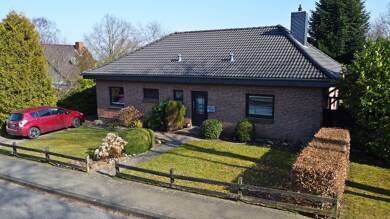 Bungalow zum Kauf 298.000 € 4 Zimmer 126 m² 903 m² Grundstück Hattstedt 25856