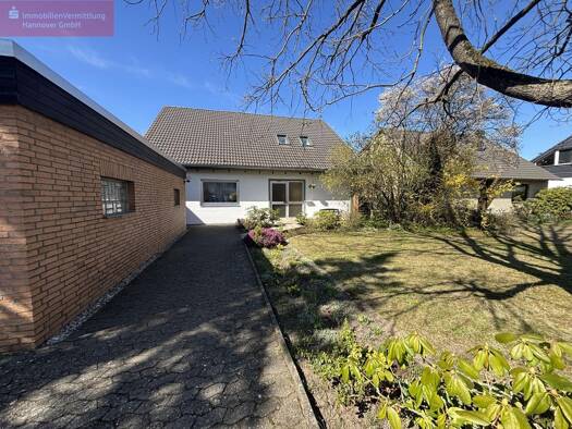 Einfamilienhaus zum Kauf 298.000 € 6 Zimmer 206 m² 1.000 m² Grundstück Hämelerwald Lehrte 31275