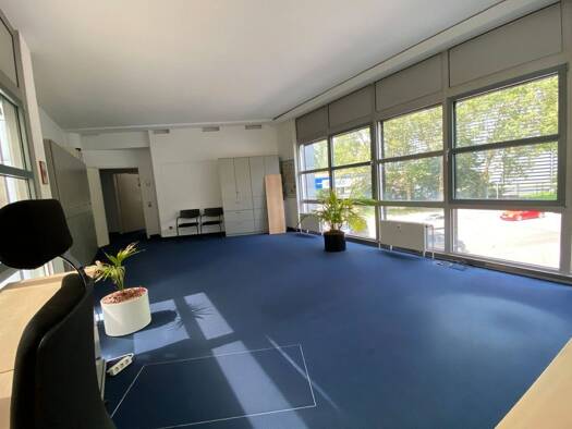 Bürogebäude zum Kauf 2.650.000 € Ost Stuttgart 70188