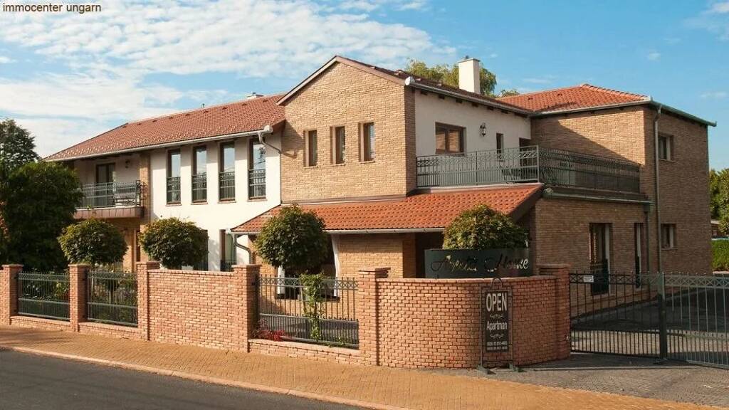 Haus zum Kauf 2.150.000 € 15 Zimmer 700 m² Gyenesdiás 8315