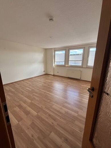 Wohnung zum Kauf 150.000 € 3 Zimmer 73 m² Dachgeschoss, 3. Geschoss Stadtzentrum Werl 59457