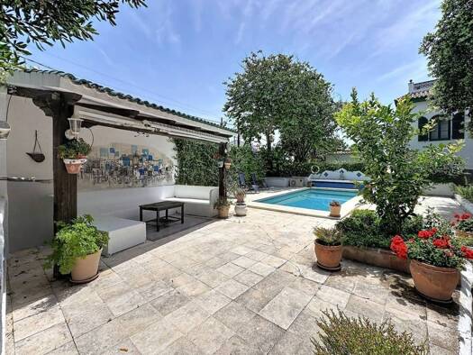 Chalet zum Kauf 550.000 € 5 Zimmer 323 m² 974 m² Grundstück Algeciras 11207