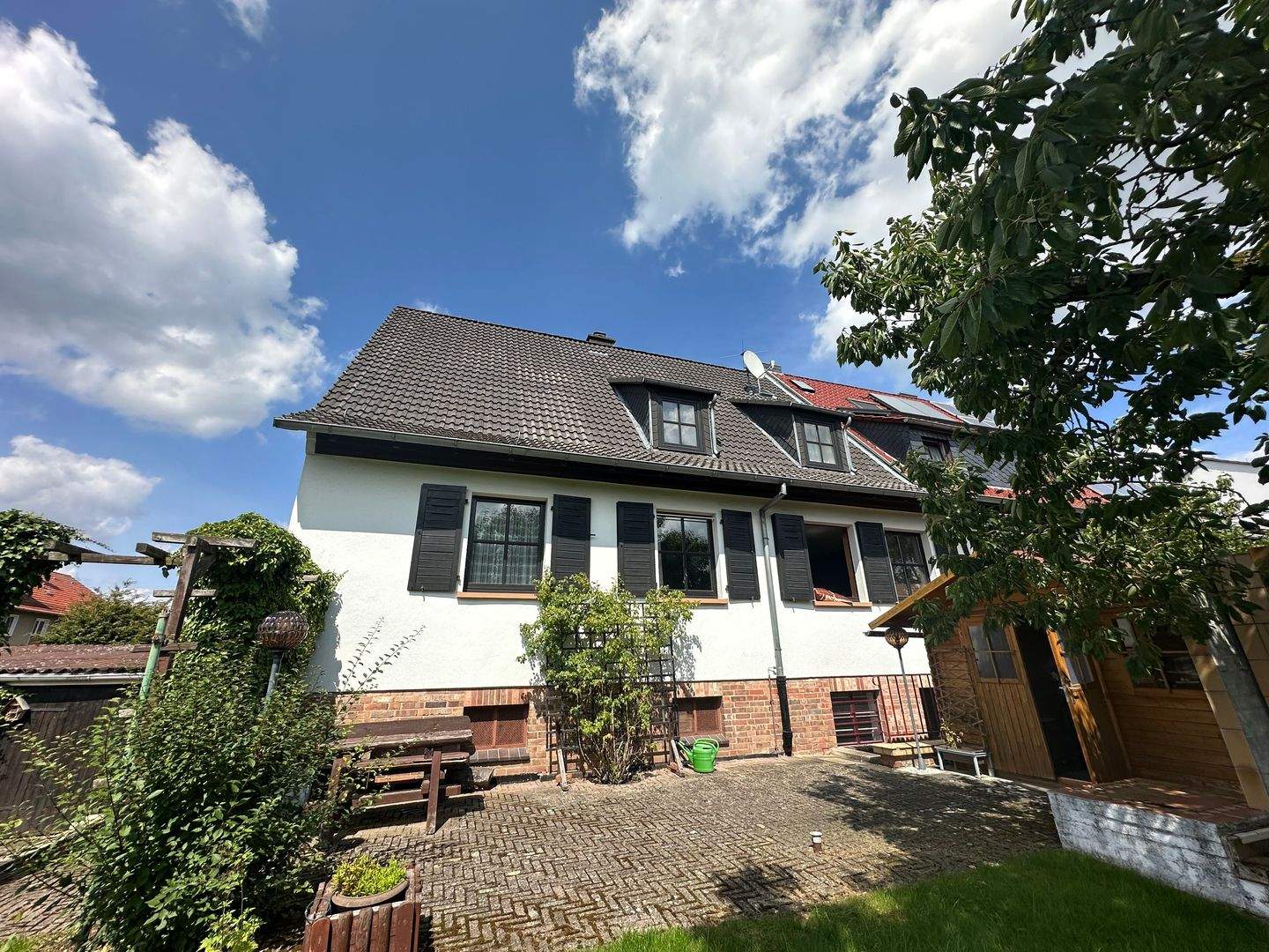 Immobilie in Bovenden - Charmantes Haus mit Einliegerwohnung, Südterrasse & 2 Garagen – ruhig nahe Göttingen - Bild 2