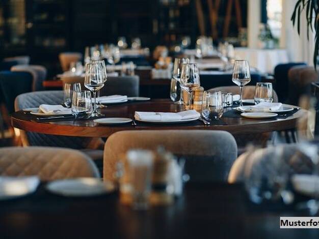 Restaurant zum Kauf 245.000 € 2.864 m² Grundstück Zerbst Zerbst/Anhalt 39261