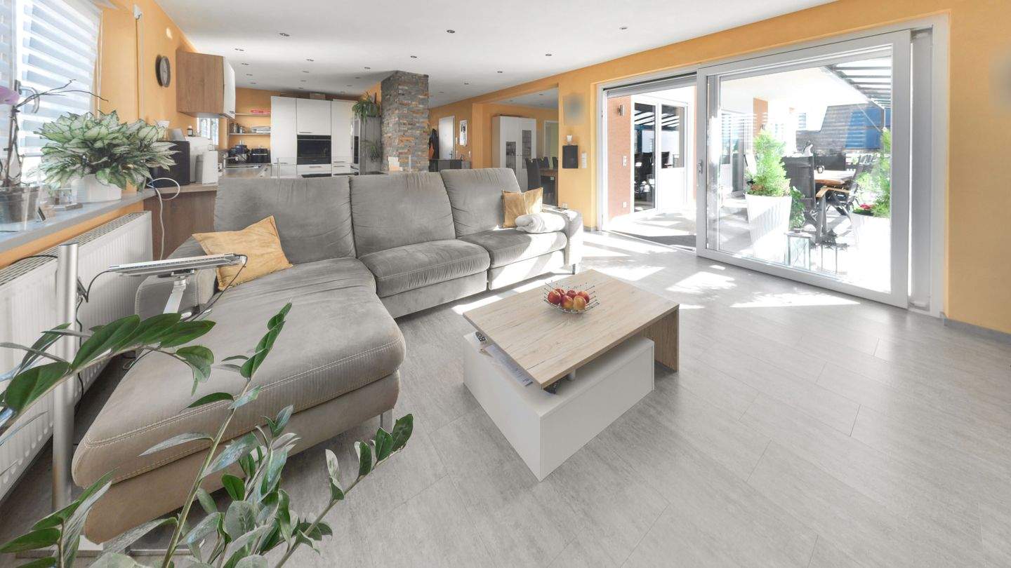 Immobilie in Friesenheim - Modernes Wohnhaus mit vier Wohneinheiten in ruhiger Lage - Bild 1