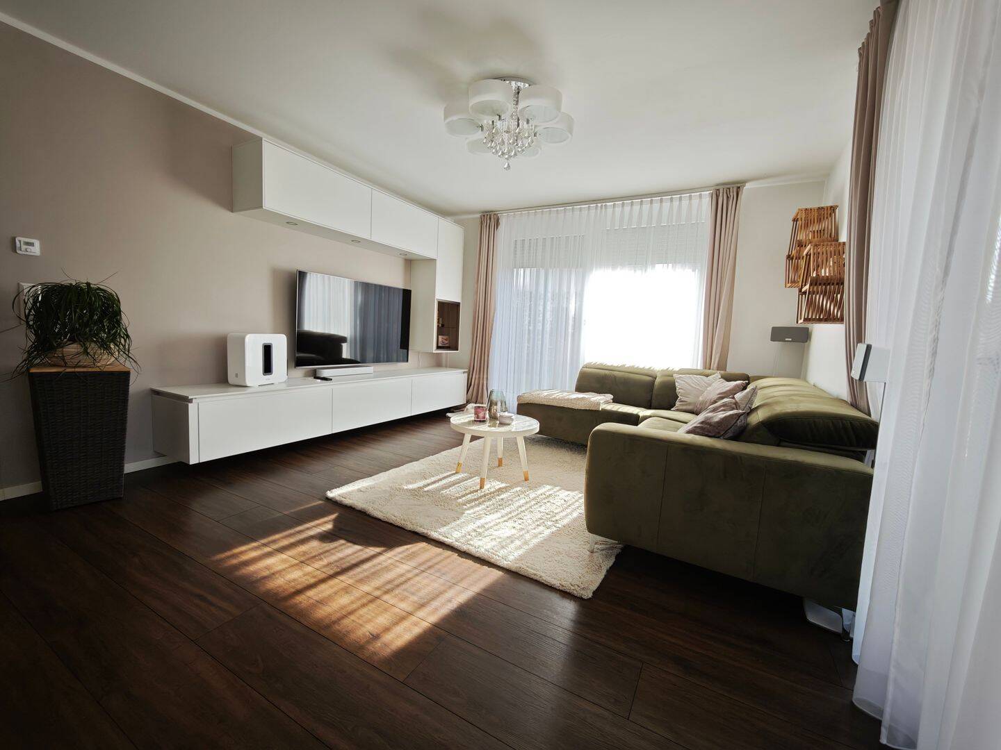 Exklusive 3-Zimmer-Wohnung mit großem Garten in Zentrumsnähe