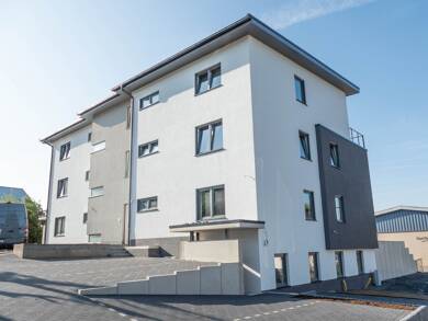Wohnung zur Miete 690 € 2 Zimmer 69 m² Dachgeschoss, 2. Geschoss frei ab 01.08.2025 Altenkirchen Altenkirchen 57610