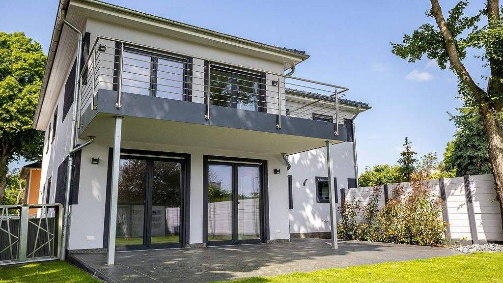 Einfamilienhaus zum Kauf 870.000 € 8 Zimmer 218,1 m² 559 m² Grundstück Fliedergrund 5 Neu Olvenstedt Magdeburg 39130