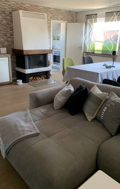 Wohnung zur Miete 650 € 2 Zimmer 74 m² Geschoss 2/2 frei ab 01.10.2025 Plöckendorf Rednitzhembach 91126