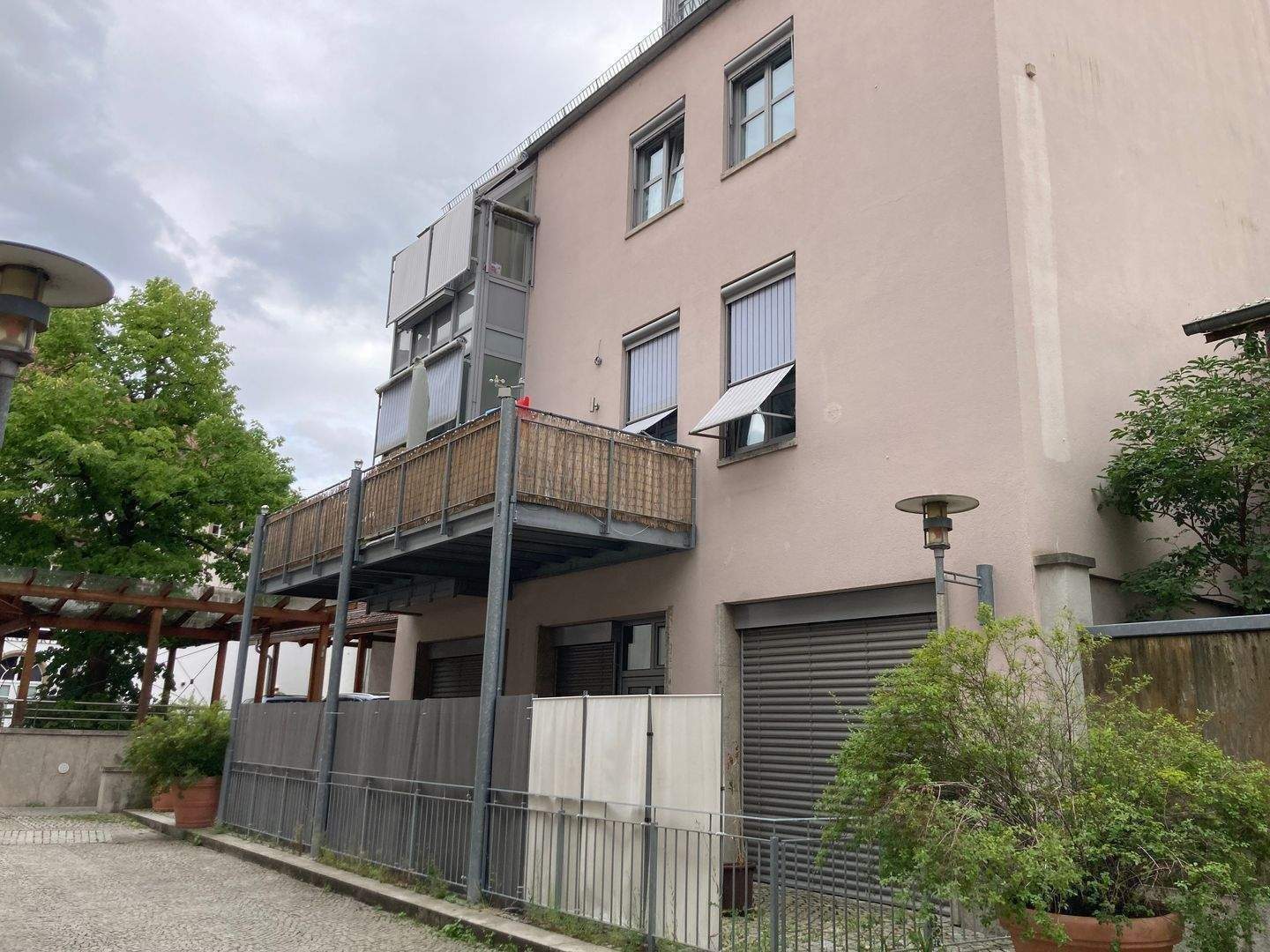 Property thumbnail 2