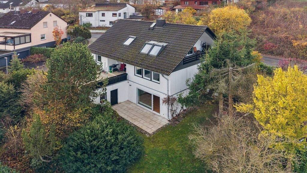 Immobilie in Wehrheim - Familienparadies im Grünen - gepflegtes Einfamilienhaus mit Einliegerwohnung im Taunus - Bild 2