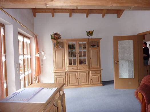 Wohnung zur Miete 850 € 1 Zimmer 75 m² Geschoss 1/2 frei ab 01.10.2026 Heurungstraße 4 Piding Piding 83451