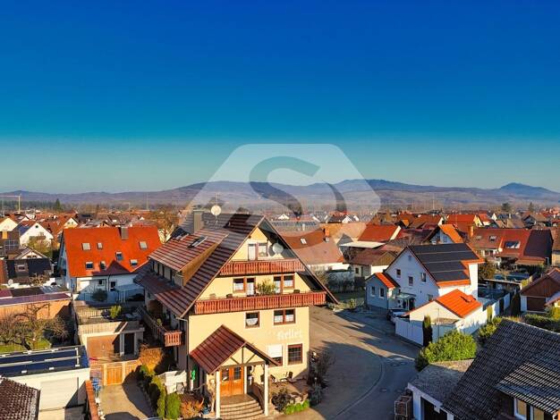 Hotel zum Kauf als Kapitalanlage geeignet 1.550.000 € 24 Zimmer 1.065 m² 859 m² Grundstück Merdingen 79291