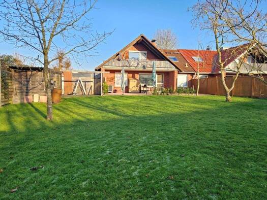 Doppelhaushälfte zum Kauf 267.000 € 4 Zimmer 135 m² 1.078 m² Grundstück frei ab 01.05.2026 Varel 26316