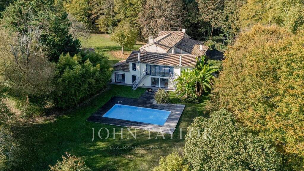 Einfamilienhaus zum Kauf 1.565.000 € 14 Zimmer 455 m² 85.800 m² Grundstück Latresne 33360