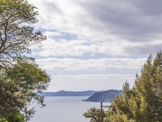 Einfamilienhaus zum Kauf 925.000 € 145 m² 500 m² Grundstück RAYOL CANADEL SUR MER 83820