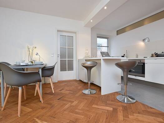 Wohnung zur Miete 1.630 € 2 Zimmer 58 m² 2. Geschoss West Stuttgart 70197