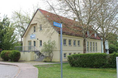 Einfamilienhaus zum Kauf 159.000 € 6 Zimmer 274 m² 786 m² Grundstück Platz der Jugend 1 Schadeleben Seeland 06449