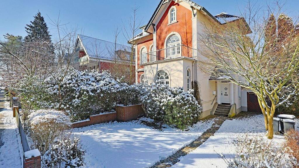 Villa zum Kauf 1.125.000 € 6 Zimmer 223 m² 1.247 m² Grundstück frei ab sofort Rahlstedt Hamburg 22149
