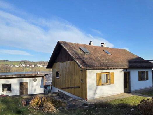 Einfamilienhaus zum Kauf 195.000 € 4,5 Zimmer 100 m² 665 m² Grundstück Heining Passau 94036