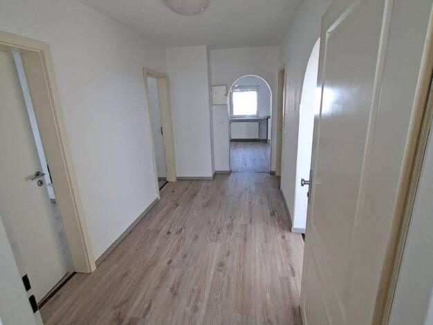 Wohnung zur Miete 1.000 € 3 Zimmer 84 m² 2. Geschoss Langendiebach Erlensee 63526