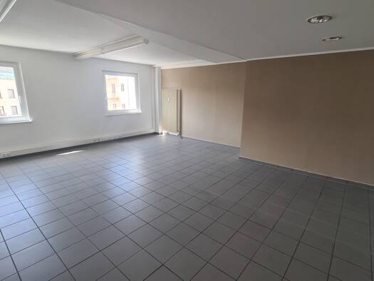 Bürofläche zur Miete 9 € 6 Zimmer 152,4 m² Bürofläche Innere Stadt Villach 9500
