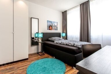 WG-Zimmer zur Miete Wohnen auf Zeit 500 € 21 m² 5. Geschoss frei ab 15.10.2024 Elbestraße 00 5.OGre Bahnhofsviertel Frankfurt am Main 60329