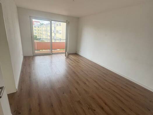 Wohnung zur Miete 716 € 3 Zimmer 62,1 m² 2. Geschoss frei ab sofort Westendstraße 32 Dörnigheim Maintal 63477