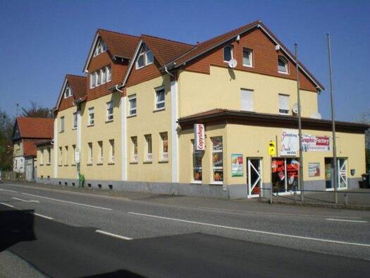 Wohnung zur Miete 685 € 2 Zimmer 81 m² 2. Geschoss frei ab 01.06.2026 Niddaer Str. 2 Hungen 35410