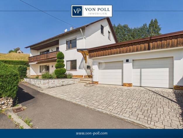 Mehrfamilienhaus zum Kauf 325.000 € 10 Zimmer 282 m² 881 m² Grundstück frei ab sofort Neubrunn Kirchlauter 96166